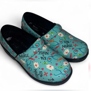Spring Step “Love A Nurse” Clogs Slip-in Medical Shoes Skid Resistant Sz 9 Blue